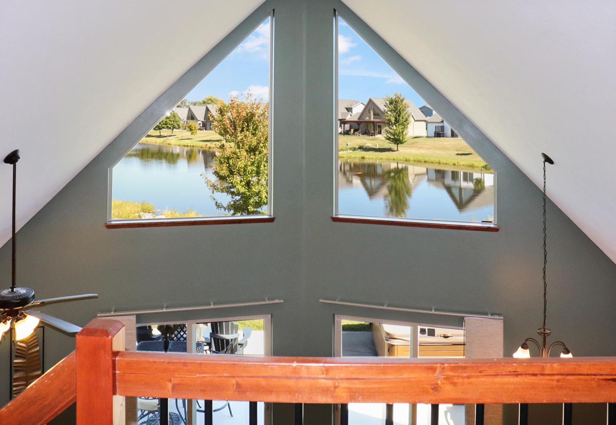 Boho Bungalow On The Pond W/ Hot Tub アーノルズ・パーク エクステリア 写真