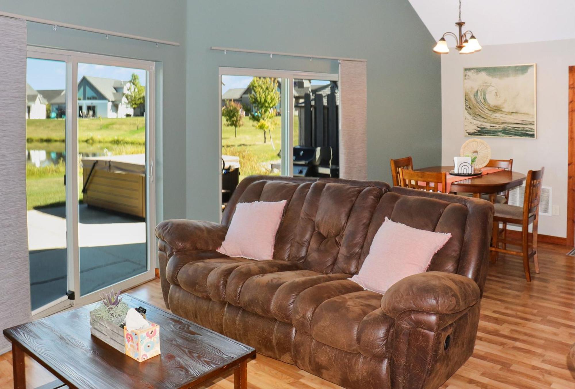 Boho Bungalow On The Pond W/ Hot Tub アーノルズ・パーク エクステリア 写真